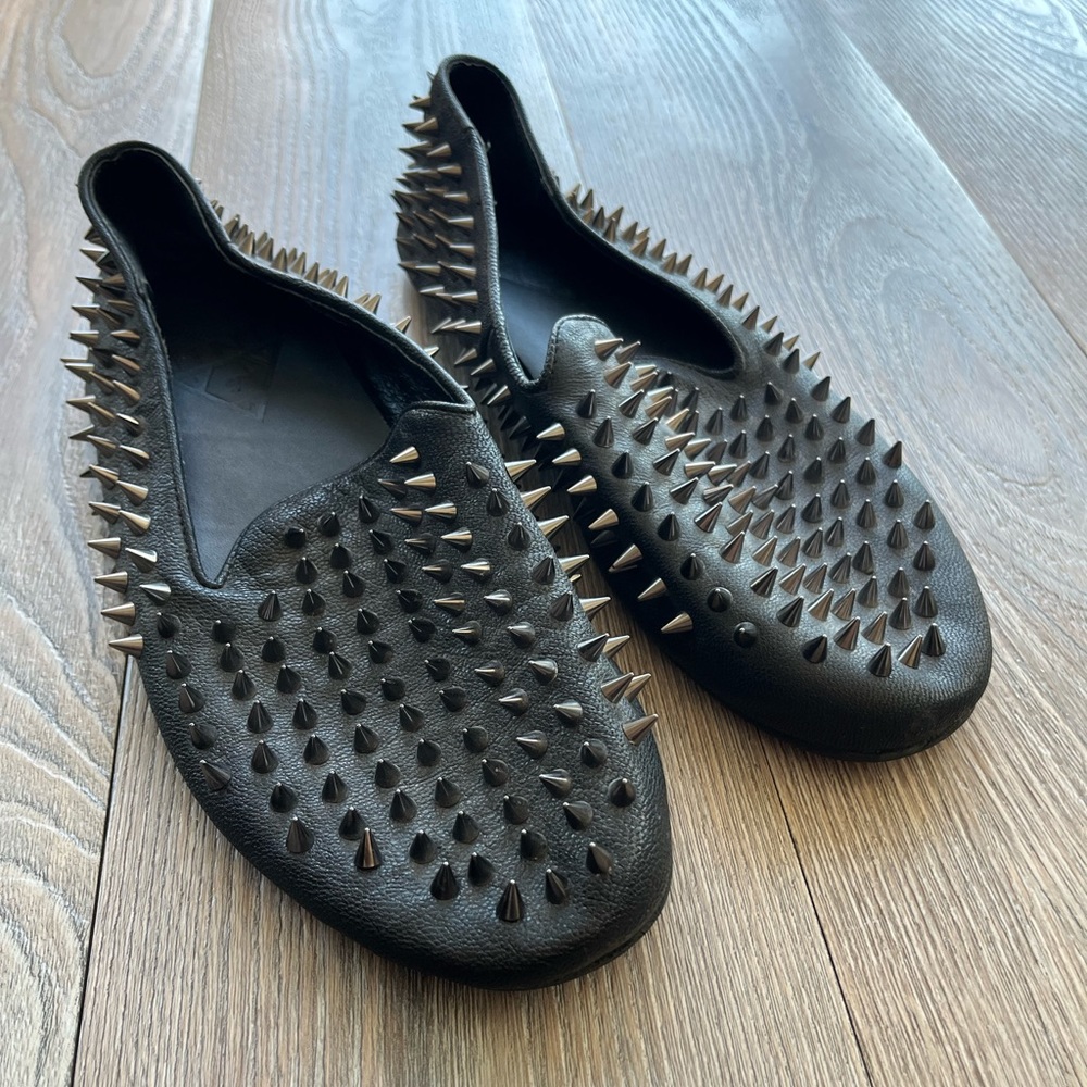 UNIF Hellraiser Flats in Black Leather with Silver Spikes - size 9